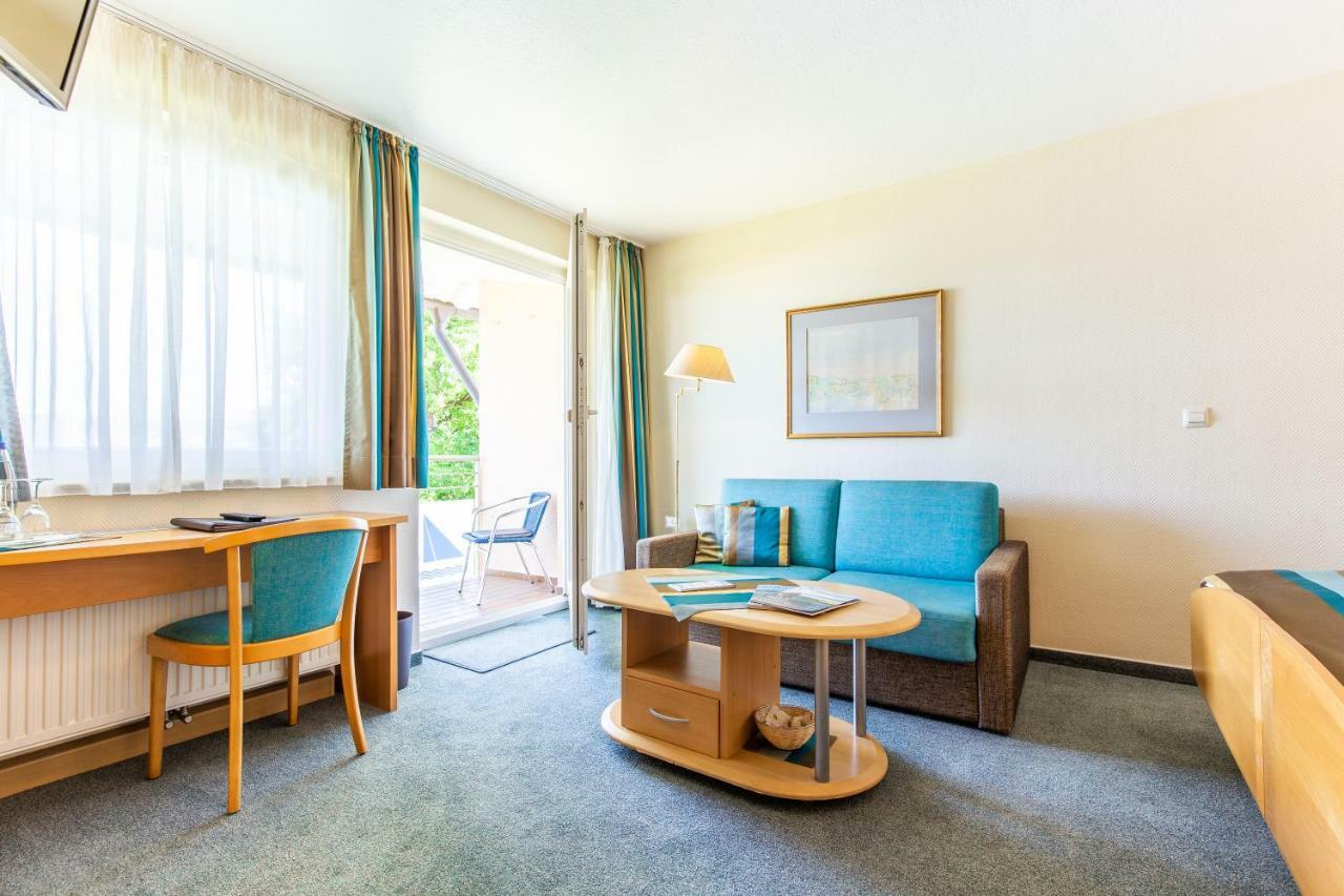 Hotel Pension Cafe Hasler Bodman-Ludwigshafen Exterior photo